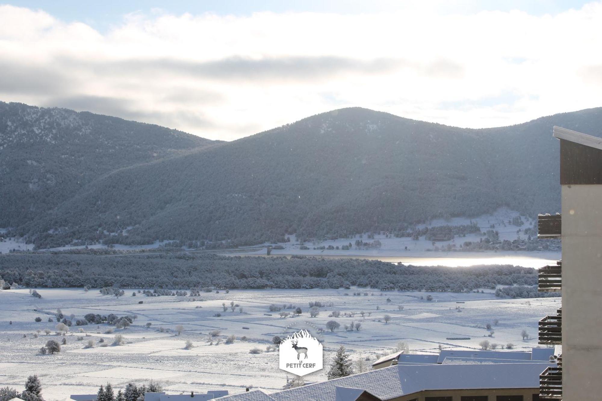 Le Petit Ours & Le Petit Cerf - Studios Vue Lac & Montagnes ليز أونجليه المظهر الخارجي الصورة